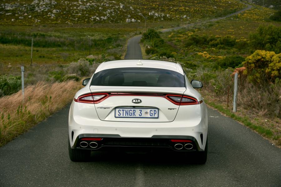  Kia Stinger GT 2018 года  (ZA) (фото 21 из 40)